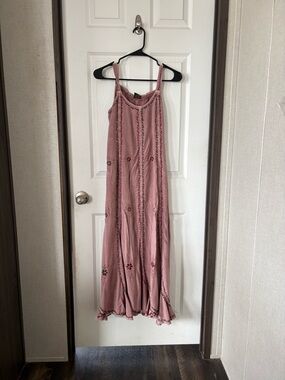 Dusty Rose Embroidered Maxi Dress - Brand Unspecified